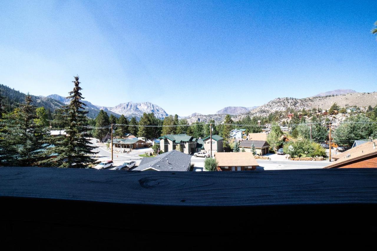 June Lake Villager Exterior photo