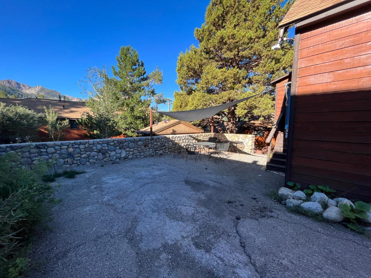June Lake Villager Exterior photo