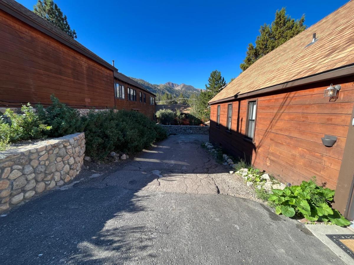 June Lake Villager Exterior photo